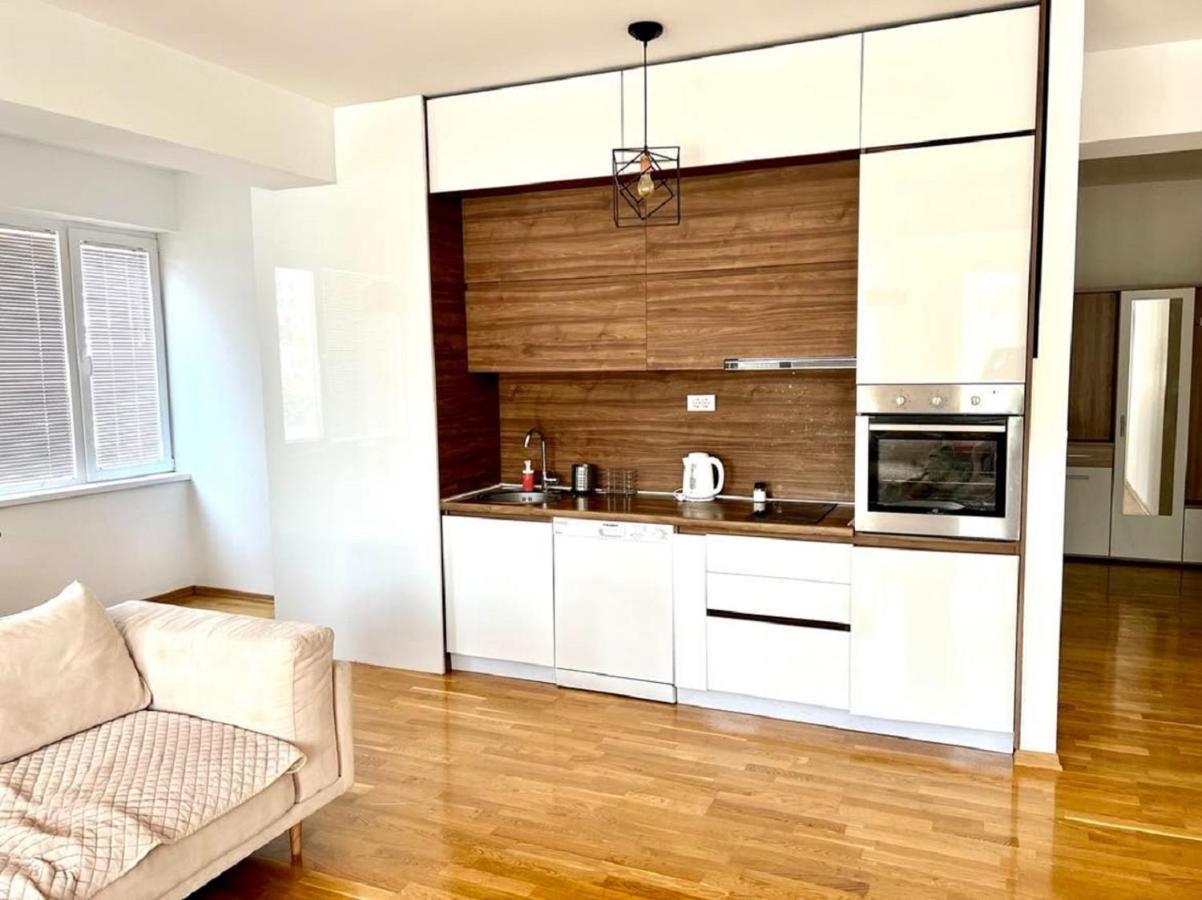 סקופיה High-End Spacious Apartment Next To City Mall מראה חיצוני תמונה