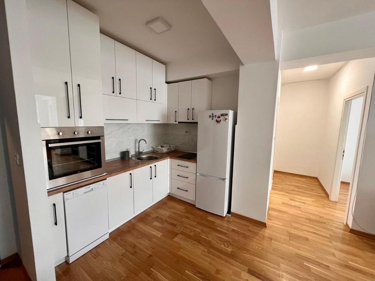 סקופיה High-End Spacious Apartment Next To City Mall מראה חיצוני תמונה