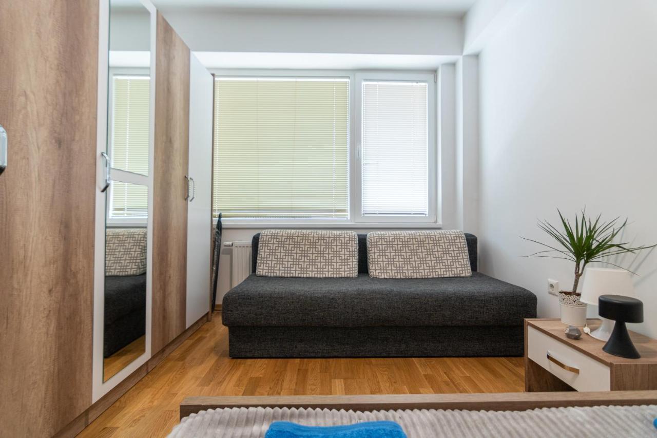 סקופיה High-End Spacious Apartment Next To City Mall מראה חיצוני תמונה