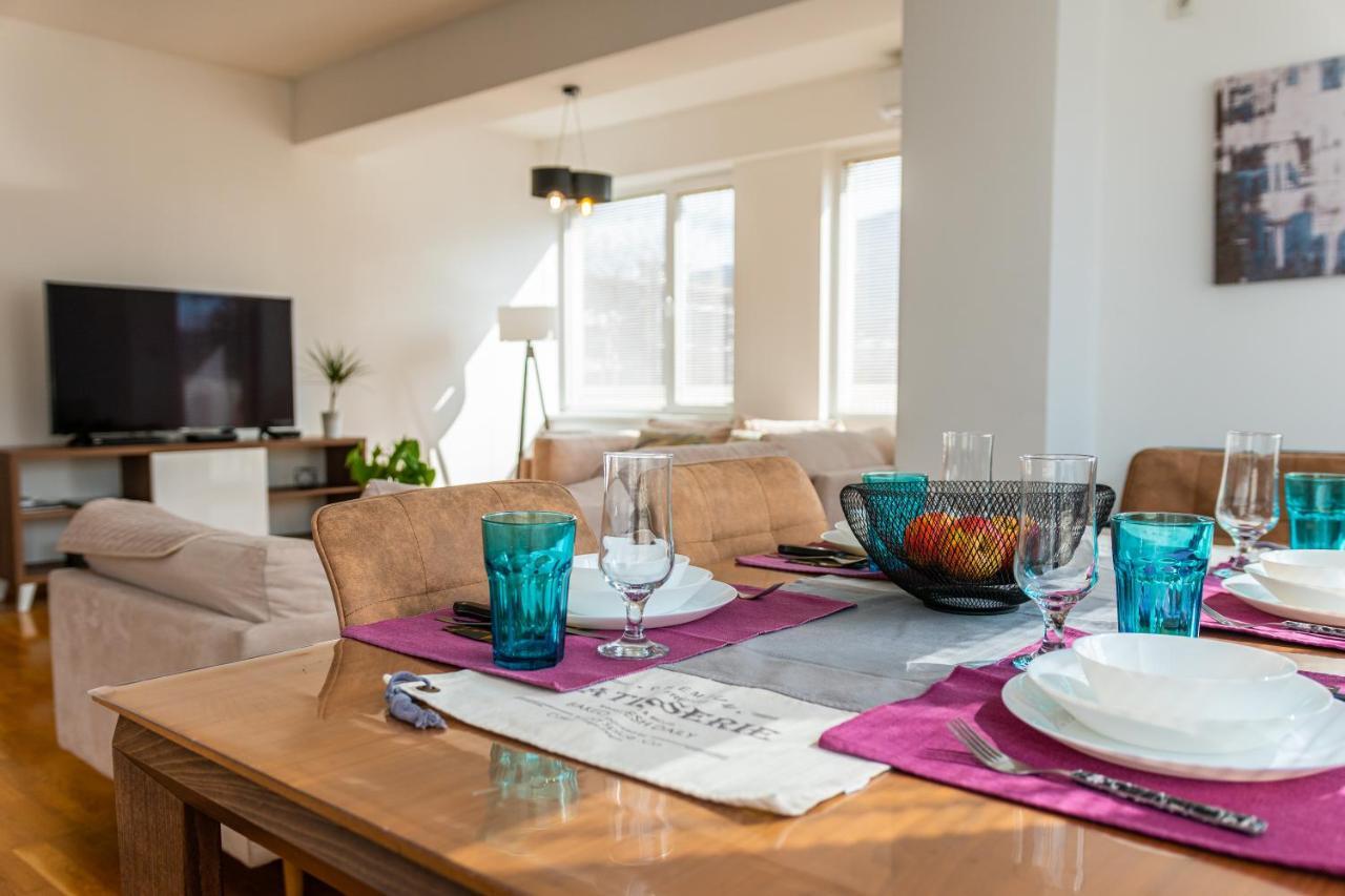 סקופיה High-End Spacious Apartment Next To City Mall מראה חיצוני תמונה
