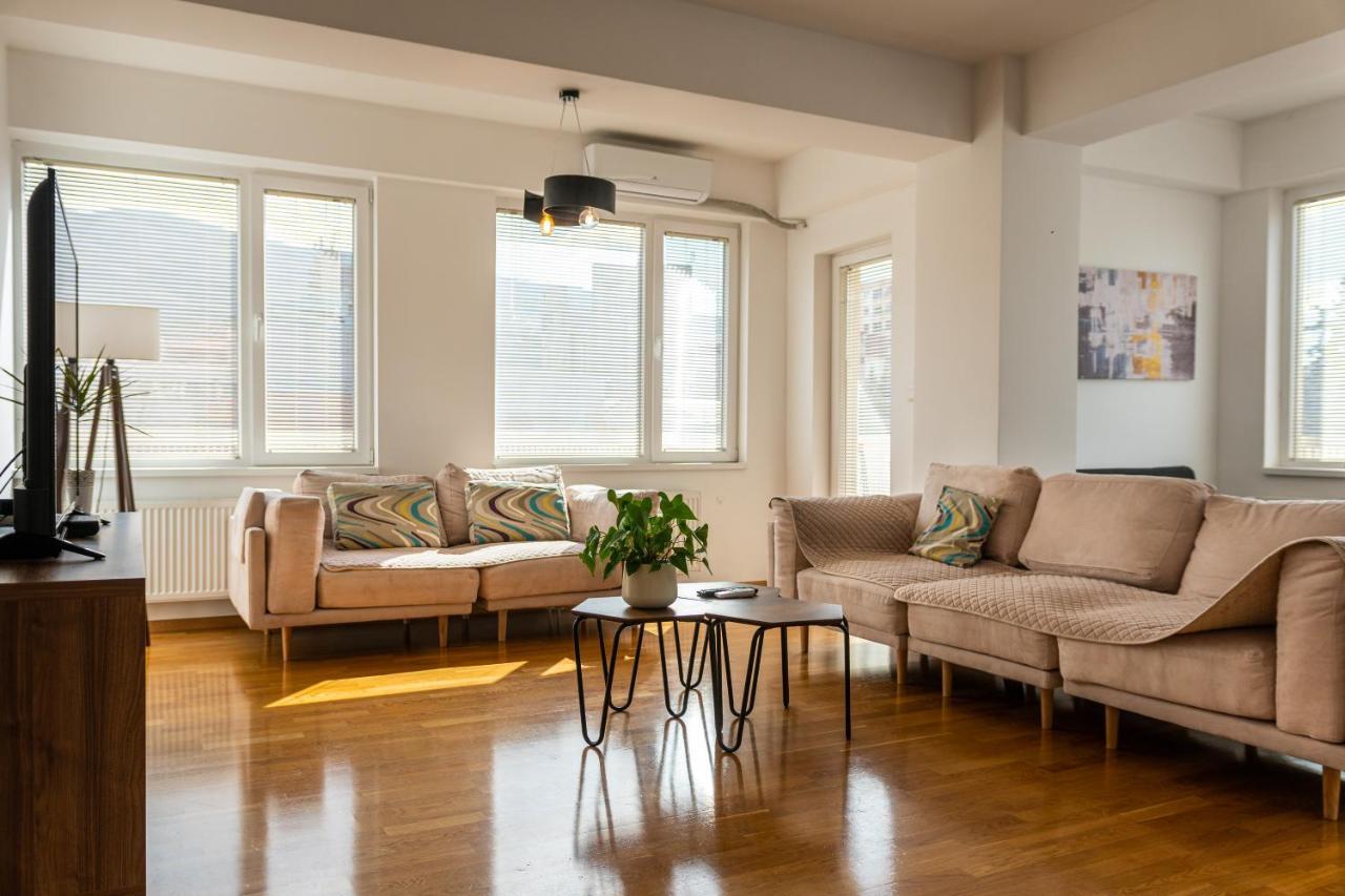 סקופיה High-End Spacious Apartment Next To City Mall מראה חיצוני תמונה