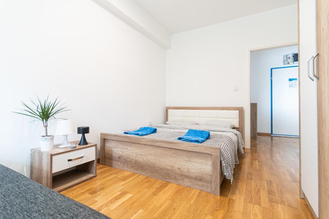 סקופיה High-End Spacious Apartment Next To City Mall מראה חיצוני תמונה