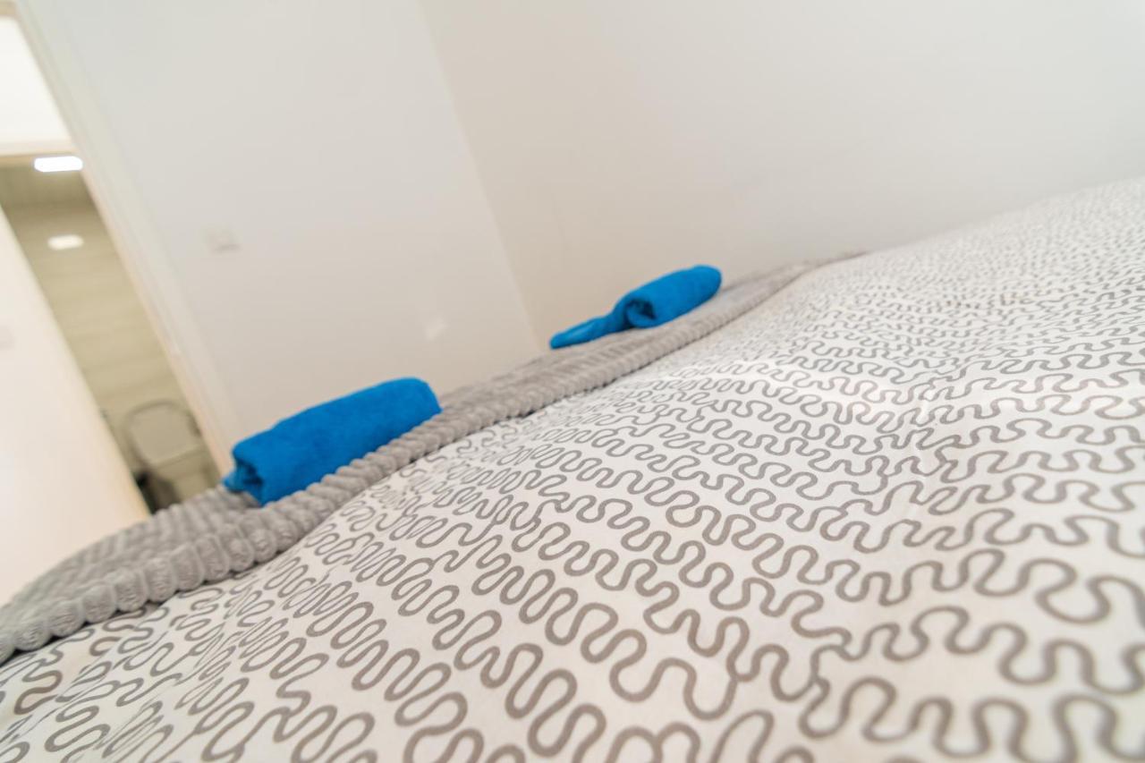 סקופיה High-End Spacious Apartment Next To City Mall מראה חיצוני תמונה