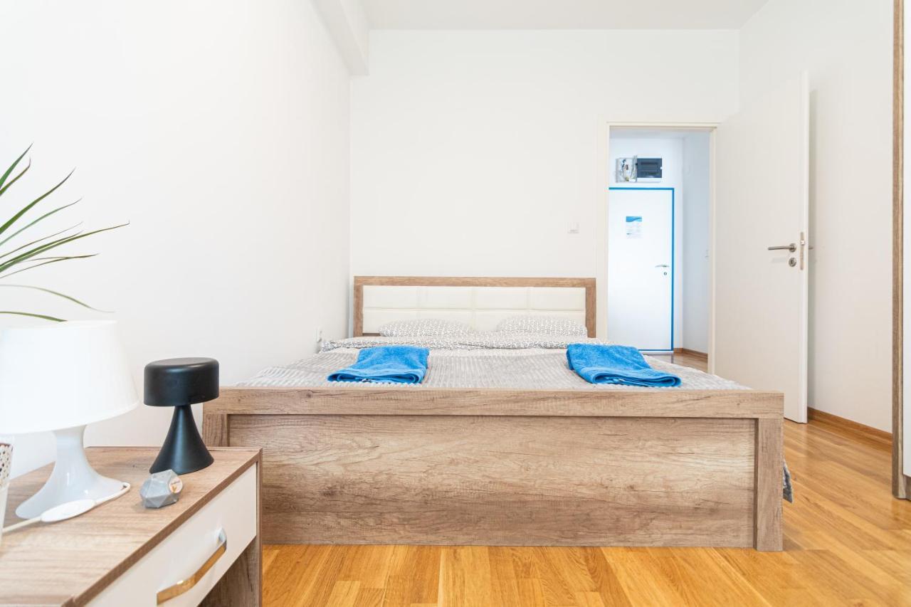 סקופיה High-End Spacious Apartment Next To City Mall מראה חיצוני תמונה