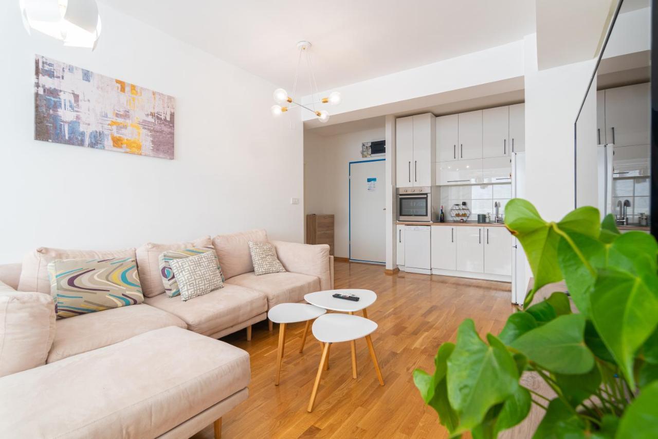 סקופיה High-End Spacious Apartment Next To City Mall מראה חיצוני תמונה